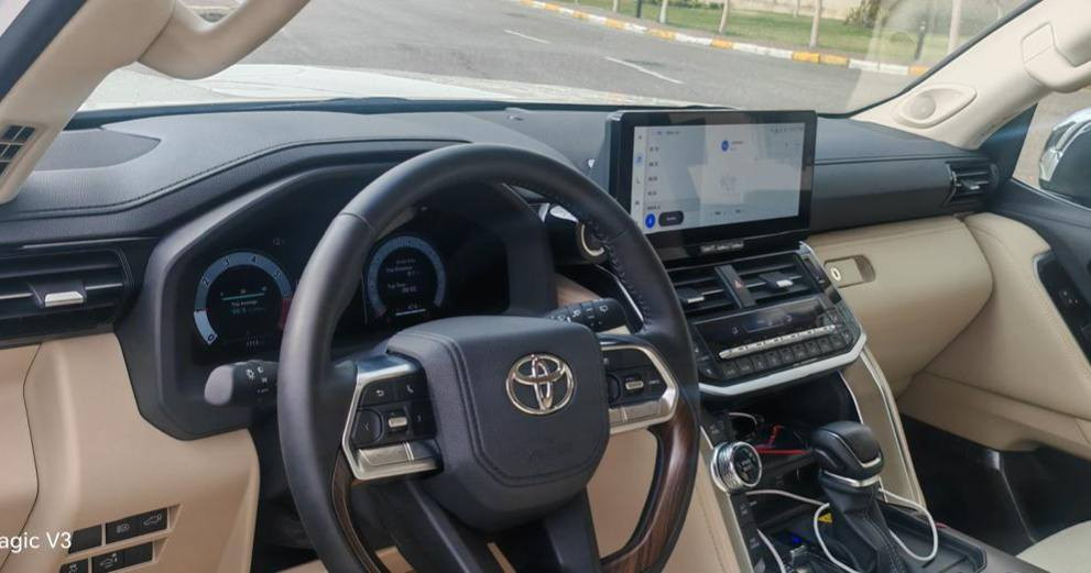 تويوتا لاندكروزر 2025 VX لمتد S شركة ساز بيع مستعجل
سنة الصنع: 2025
المسافة المقطوعة: 1,750 كم فقط
مرقم باسمي – سليمانية
المستورد: SAS
كلين تايتل
السيارة بحالة الوكالة متل زيرو

مكفولة من كل شي
ضمان 10 سنوات
PPF كامل حماية
جام امامي درع
عقد صيانة مجاني من تويوتا العراق لمدة 4 سنوات أو 80,000 كم

🟪 السعر  :: الطلب في التعليقات ويوصلك مباشرة ✍️ 📩

المحرك 6 سلندر سعة 4 لتر بدون تيربو
تحديد سرعة
كاميرا 360 درجة
رادار 360 درجة
كشنات جلد كهربائي مع خزن
کشنات تدفئە و تبرید
فتحة سقف سلاید
تشغيل عن بعد
نظام صوتي JBL
وغيرها الكثير من المواصفات المعروفة في فئة VX Limited S

رقم صاحب السيارة 
***********
