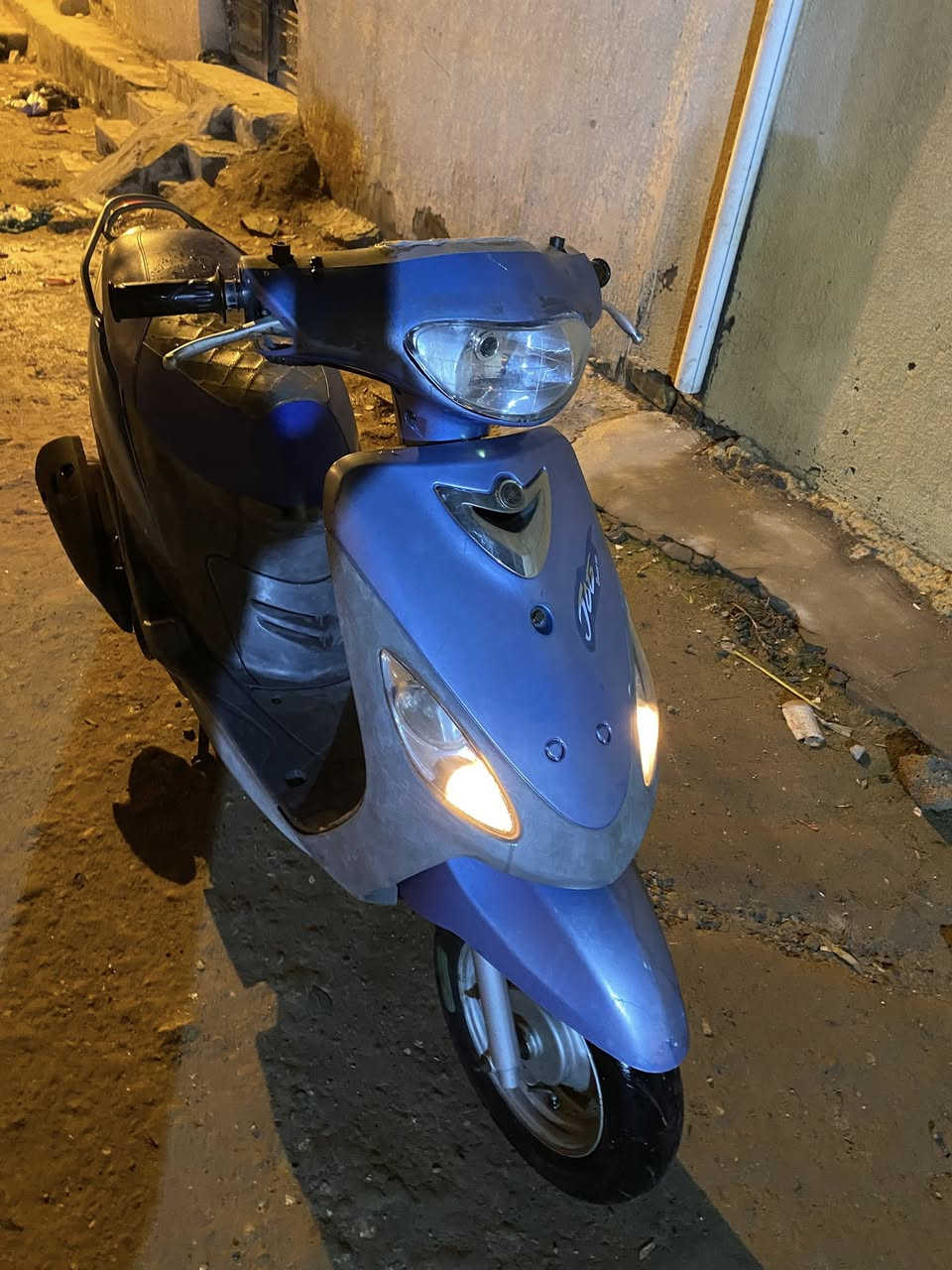 دراجه ماكس منغولي دراجه مختمه دراجه حلوه ونضيفه شوفت العين دراجه ((مفتوحه بستم فقط بوشه بلاديه))
((سعر 650))وبيه مجال بسيط مكاني قرنه قرب شجره ادم 
رقم***********
