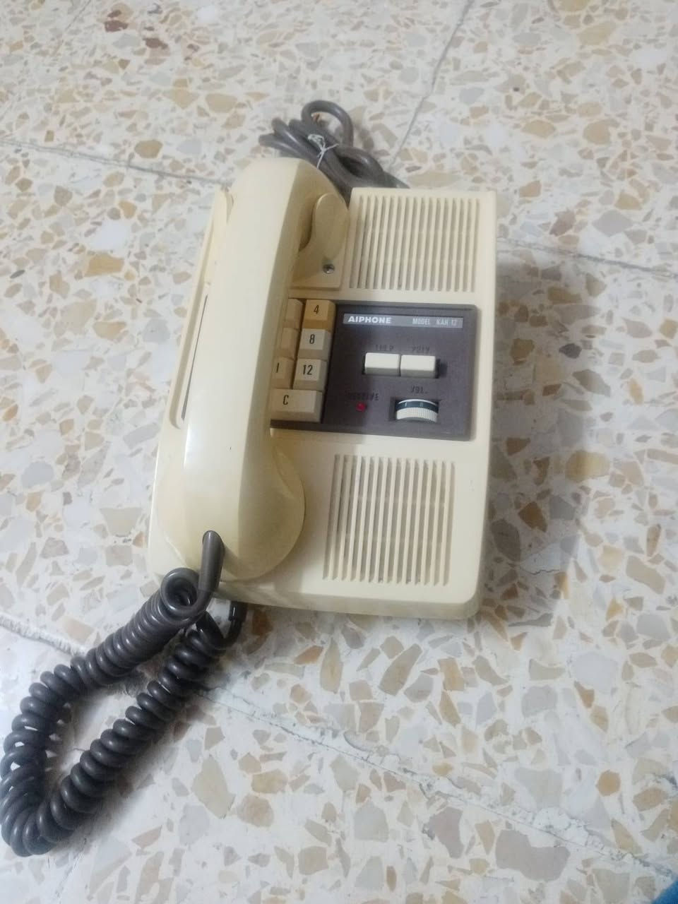 السلام عليكم عندي تلفون ارضي قديم نقص كارتون ياباني اصلي للاستفسار على الخاص رجاءا مكاني بغداد الشعب


**إذا كنت صاحب هذا الإعلان وتريد حذفه لأي سبب، رجاءا أرسل رسالة إلى الدعم الفني**
