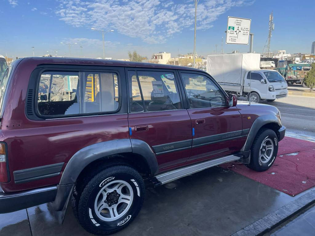 لەیلا عەلەوی مۆدیەل ٩٢
سەیرەیەکی جوانو ڕێکو پێکە 
مواسەفاتی ٣ڕوبعە سەلاجەو تەبرید مەرکەزی
ئاڕمی پلاستیک سلێمانی 
مەکینەی ٣ف سەرفەکا 
گێڕوئەکسلو دەبڵئەکسلی بەشەرت  
سعری ٤٢وەرەقە
*********** السليمانية, العراق
