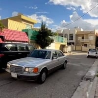 مارسدس رئاسي موديل 91 باب طويل مصبوغه للجماليه كير ومحرك بطه  شرط التح...