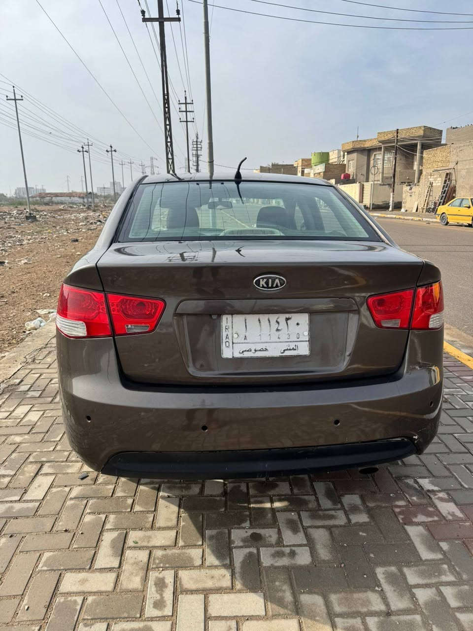 سيراتو موديل 2012جاهزه من كلشي
صبغ جماليه لان هذا لون يصير بي جراد 
كير محرك حداديه تبريد كله شغال وجاهز مابيه اي نقص
رقم مثنى مكان السياره بالديوانيه
السعر 77ورقه 
مراوس اذا اكو بسياره صفره
لتواصل ***********
