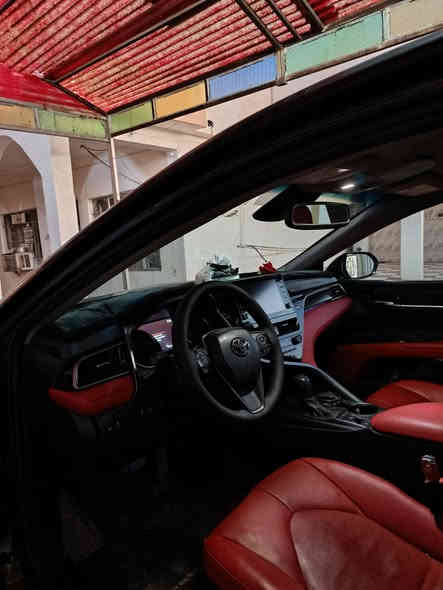 السلام عليكم للبيع كامري موديل24 
فول مواصفات xse عده الفتحه
ضرر 4قطع بدون دواخل
منفيس حره السياره تترقم كل المحافضات عده الاقليم
السياره ماشيه 13 الف 
سياره كلشي ماناقصها
سعر 190وبيها مجال
***********
***********
#ادمن
