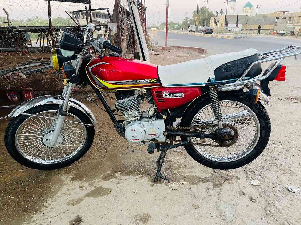 سلام عليكم تايكر 2021 آوراق مكينتها ناعمه مفتوحه ولفات سعر 375 وبيها مجال قليل شراي اتصل برقم كهربائيات شغاله مكاني بابل قضاء الكفل ***********
