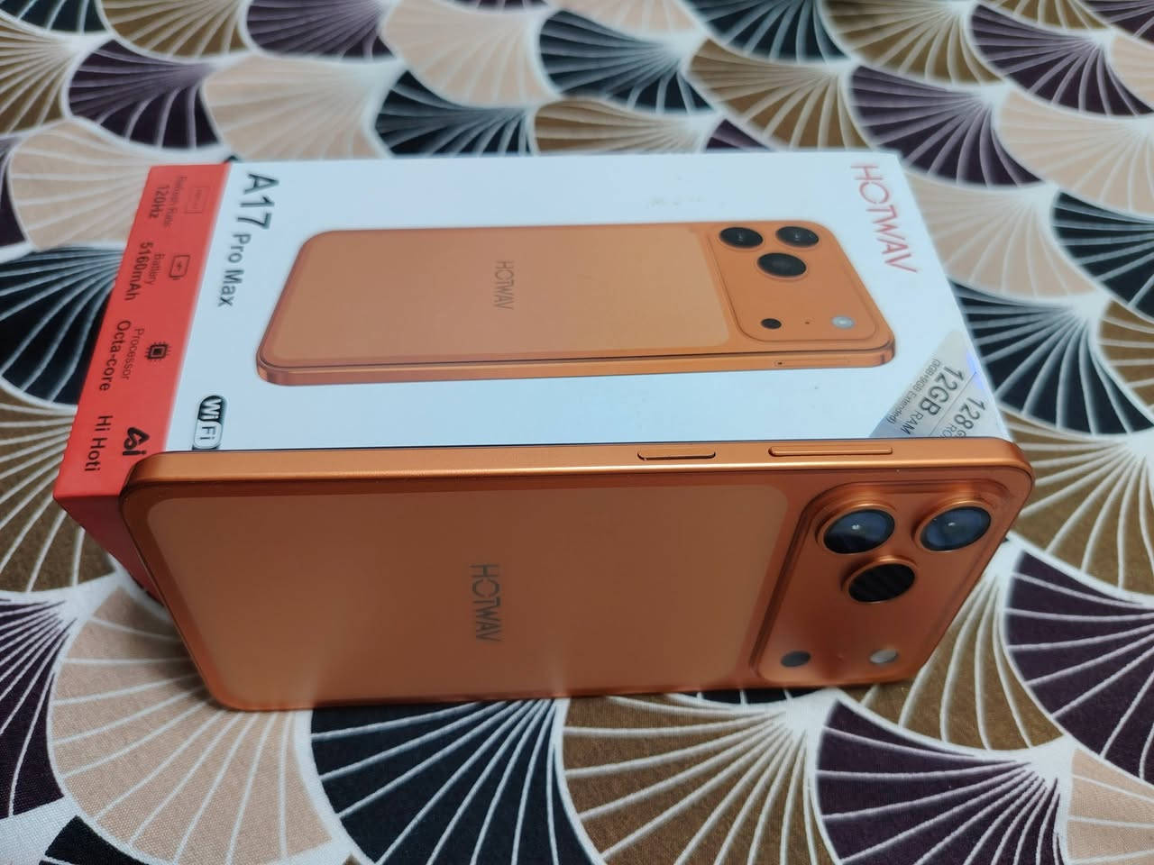 السلام عليكم موبايل للبيع هوت ١٧برو ماكس ذاكره ١٢٨ رام١٢كيكه داخليه نضام اوندرد ٩٠ أو بي مجال ***********
