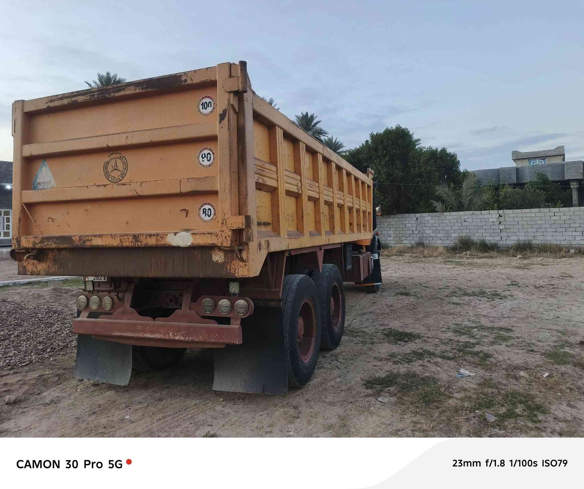 سلام عليكم للبيع سكس اقجم موديل 82-مايلر مطوله كير 111  تخم تاير تحويل مباشر بسمي مكفوله كفاله عامه مجموعا 18 جي اف  بدي جعب مايلر سياره جاهزه للعمل سعر 57 وبيهه مجال ***********
