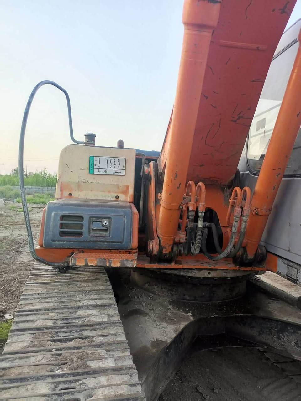 رقمي ‏‪***********
حفارة للبيع مانقصها شي جاهزة للعمل ‏‪***********
