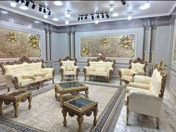 سلام عليكم وفرنالكم تخم الملكي ابو زنجيل يجنن وكاش مرتب 10مقاعد 3طبلات 8كوشات هديه بس 800 والتوصيل مجاني للحجز والستفسار واتساب ***********
