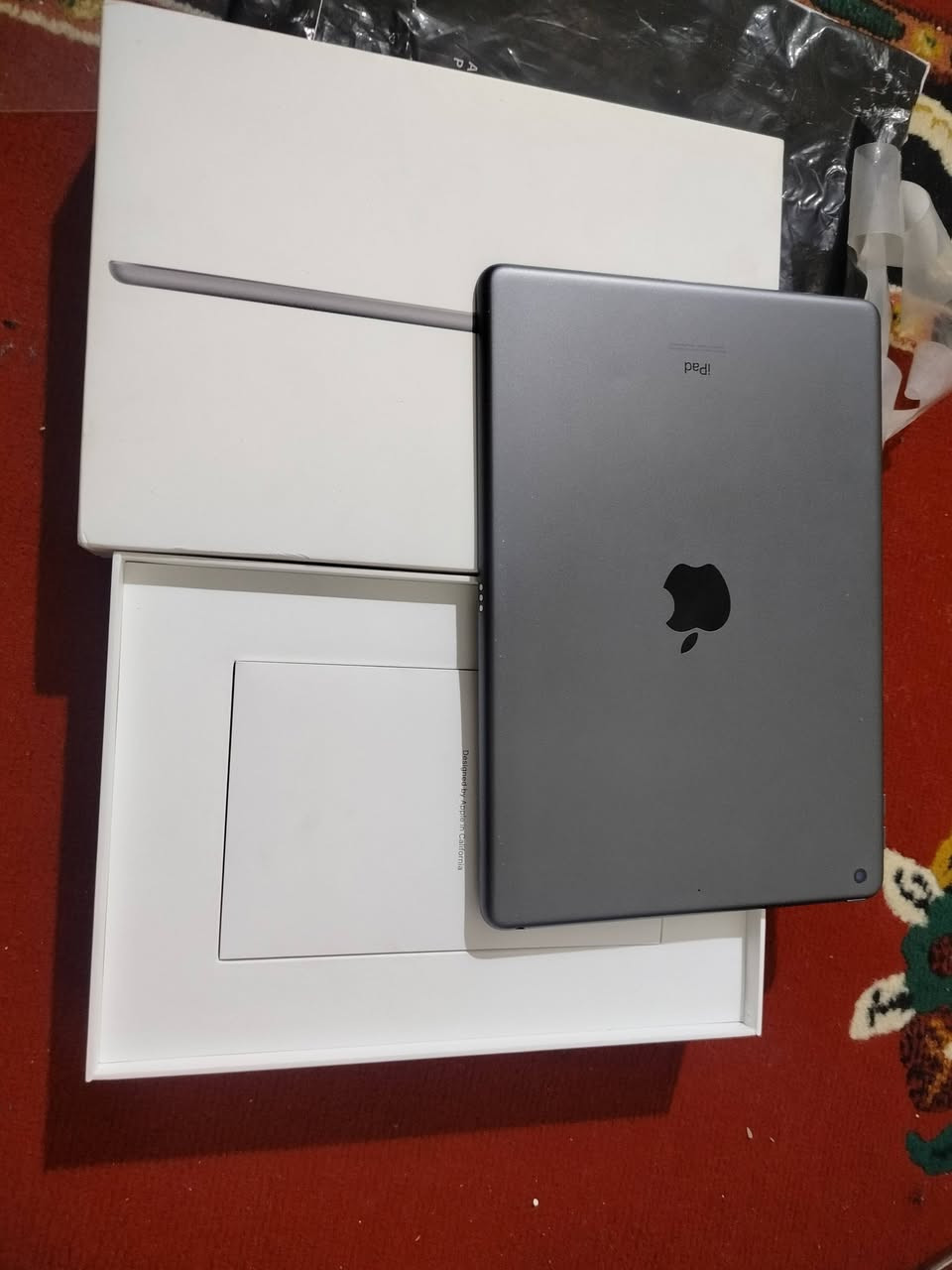 ايباد 9 نظافته 90 بالميه ولايوجد ضرر ولا مفتوح وسعره 260 مكان بغداد الشعب والتواصل  على هذا الرقم ***********
