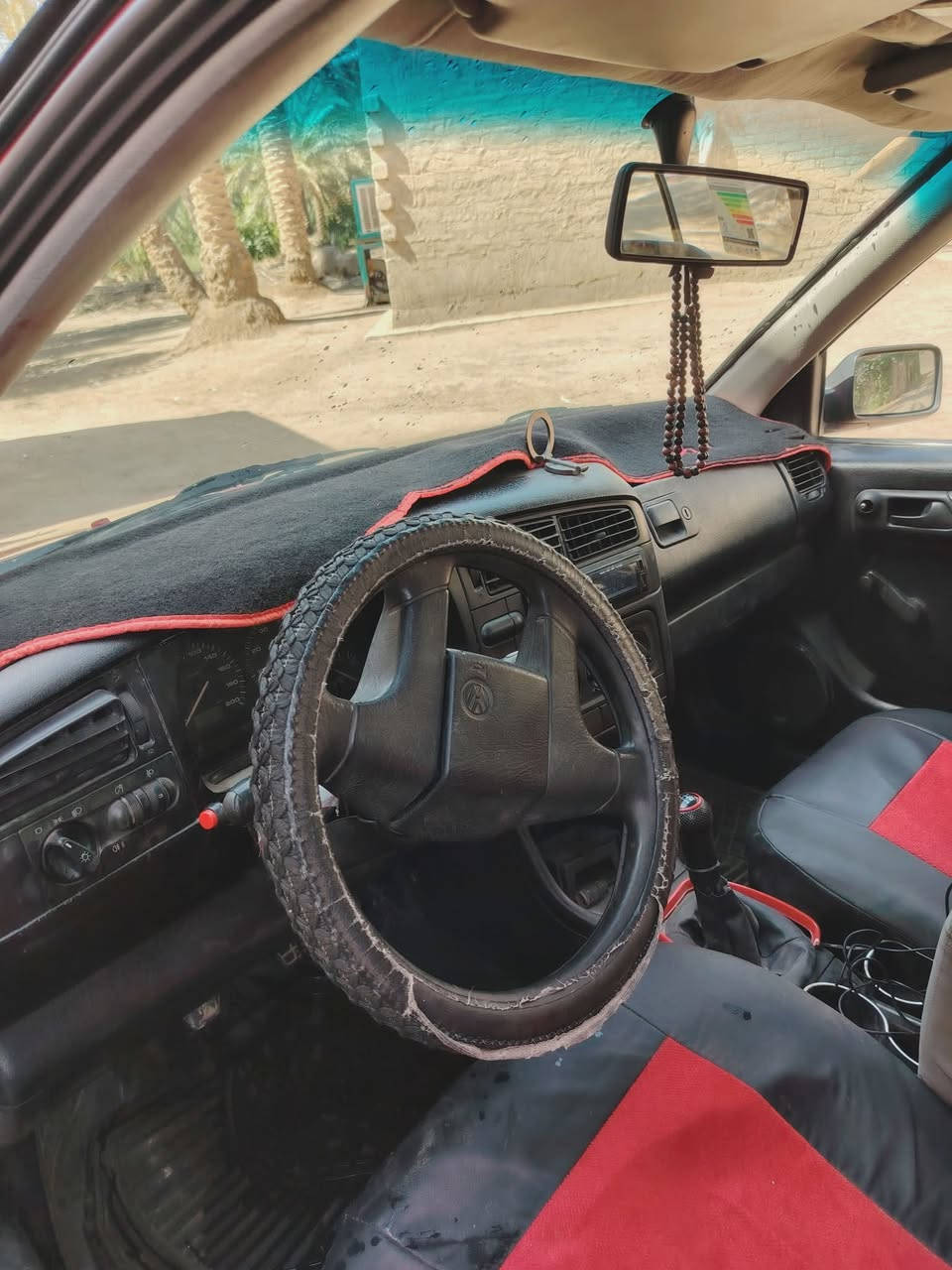السلام عليكم كولف mk3 94 سياره ما ناقصها شي حداديه ومحرك كير شرط كابريتر محرك 1400cc تخم تاير دوشمه حلوه مكفول صبغ جماليه عام شوفة عينكم 36 بيها مجال *********** سنوية 29 بسمي

