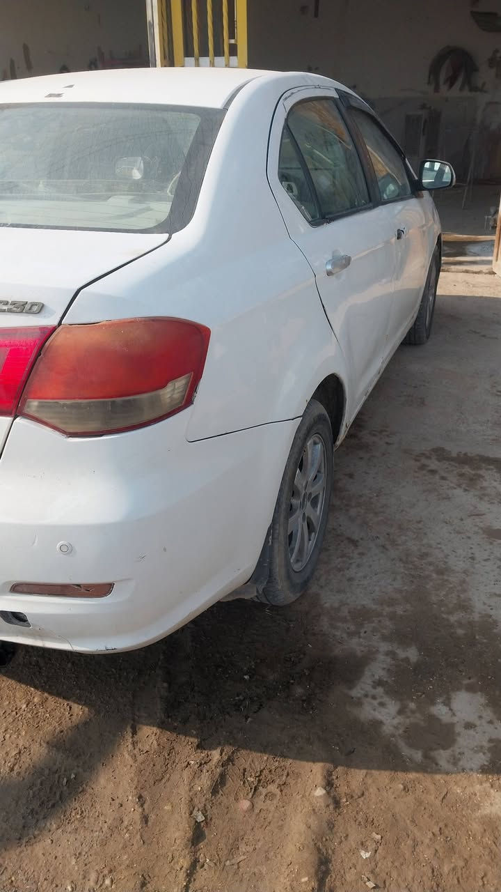 كريت وول فولكس موديل ١١ رقم بابل كير ومكينه وحداديه وكهربائيات زينات بيها ضربه بل الدعميه الخلفيه والبك لايت مثل ما موضح بصوره بيها خياسات لا بيها صبغ ولا تبديل رقم الهاتف ***********سياره موجوده بل الحله تخم تاير حداديه بل الكارتون بور ريشه سياره خير من الله
