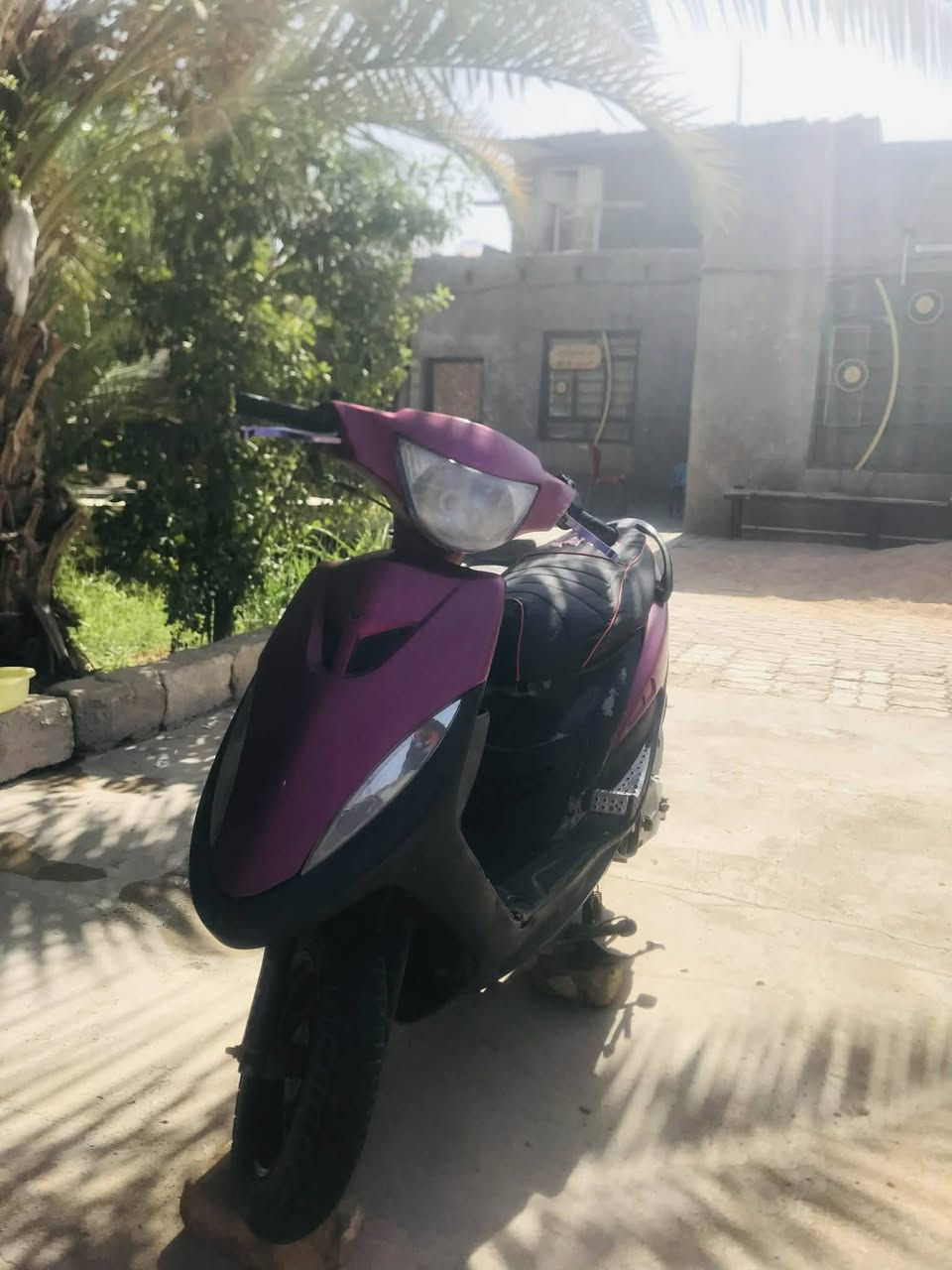 السلام عليكم دراجه ماكس عدله للبيع  الدراجه نضيفه كلشي ممفتوح بيها تجي تشوفها بعيك ع هل نضافه العنوان كربلاء منطقه الشبانات السعر 500 ومستعجل عليها  ***********
