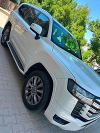 لاندكروز • ٢٠٢٢ • وكالة ساز