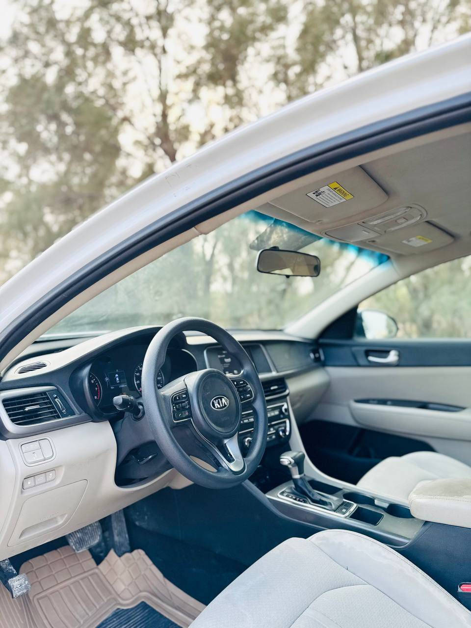 السلام عليكم
كيا اوبتما  وارد أمريكي 🇺🇸 موديل 2018 
رقم سليمانية بسمي السيارة 

انضمه قياده  3

اشاير مري 
مكينه 2400 gdi. ماشية. 133
شاشه كبيرة 
حساس خلفي 
تحكم سترين

عنوان بغداد جسر ديالى جديد /.      ***********
