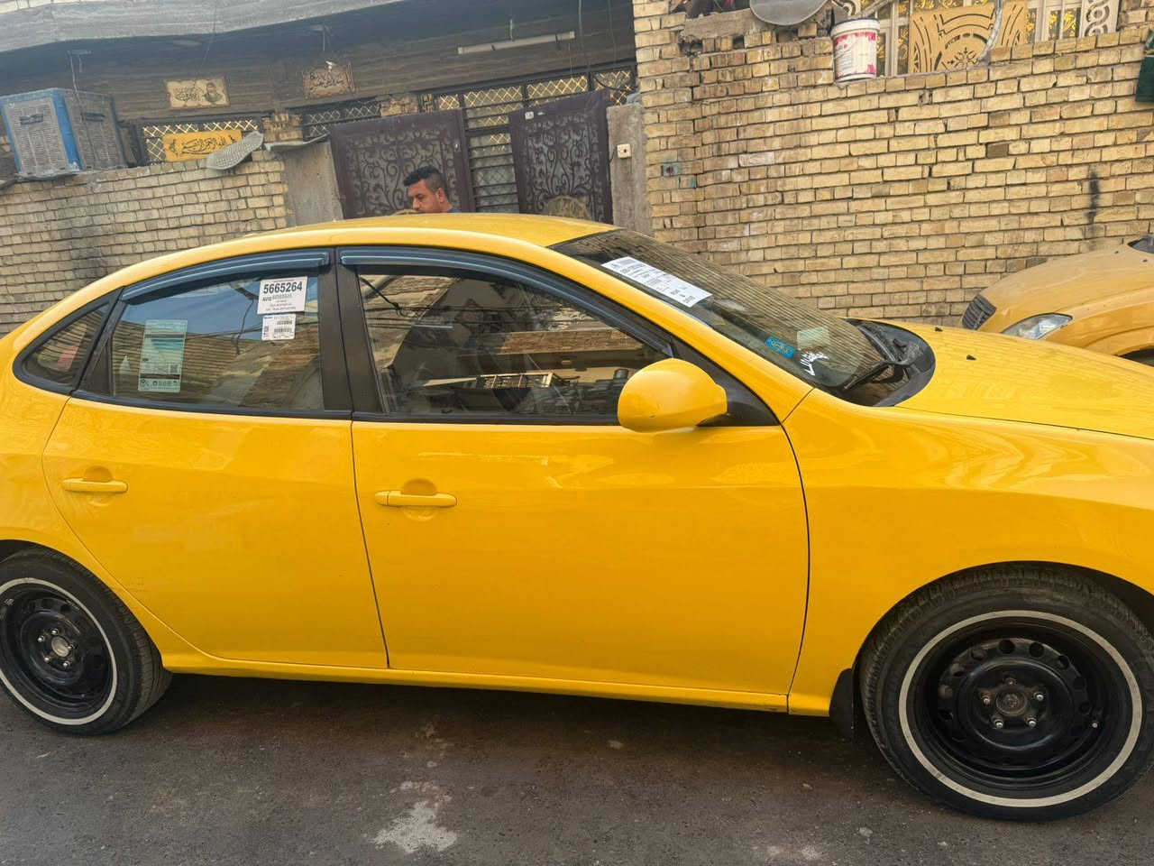 الانترة 2008مريكي  رقم بغداد سيارة حادثة جاملاغات خلفيه بدون حوض سيارة اول صبعه الها مكينه وكير وكهربيات مكفوله 
تبريد وتدفئة شغال صدر وباتري جديد سيارة بسمي  هيئه وغرامات مصفرة 
مكاني بغداد شعلة 
***********
