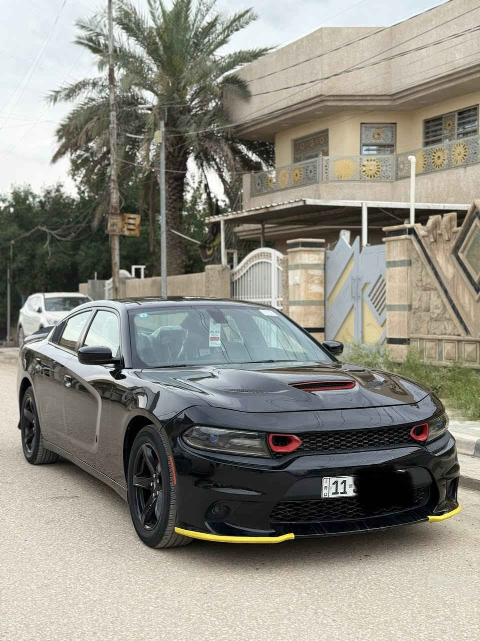 السلام عليكم جارجر موديل 2020 وارد امريكي بيها صبغ قطعتين ماشيه 65 ميل رقم بغداد انكليزي بأسمي موصفات فول عدا الفتحه  سعرها 190
وبيها مجال 
***********
