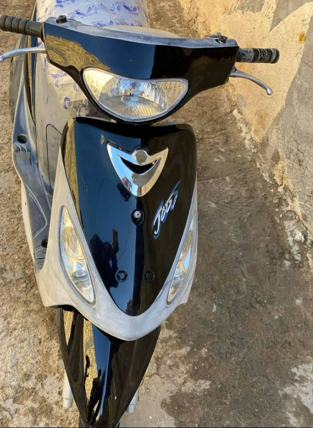 ٠٧٨٢ ١٩٥ ٦١٠١‬السلام عليكم دراجه منغولي للبيع مكانه حله الثوره سعرها خاص.
