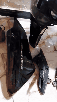 سلام وعليكم كفرات سلفر ونك نضافه ٧٠ بل ١٠٠   السعر ٢٥٠ وبيهن مجال العنوان بغداد الكماليه شارع البداله***********
