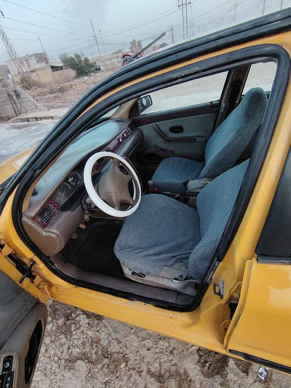 سلام عليكم سمند 2011سياره جاهزه مكينه كير فرنسي جديد حداديه نص ونص تخم تاير باتري جديد كهربايات كلهه شغاله ابيع كوم حديد سعرهه 15بيهه مجال مكاني شطره ستفسار***********
