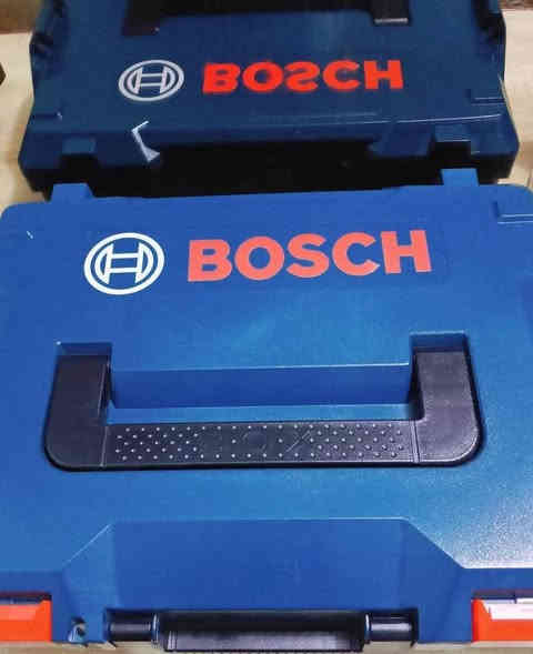 جديد/ المجمع الألماني للأجهزة المنزلية / توفر من جديد/ بكج من شركة بوش ألمانية / دريل لقمة أمباكت 330 نيوتن / مع كوسره ملكي 125 م / دبل بطارية 🔋 10 خلية ليثيوم حقيقي مع شاحن سوبر جارج/ 85 ألف/ شامل التوصيل للحجز و ألأستفسار مراسلة الصفحة/أو عل واتساب/                *********** حلة
