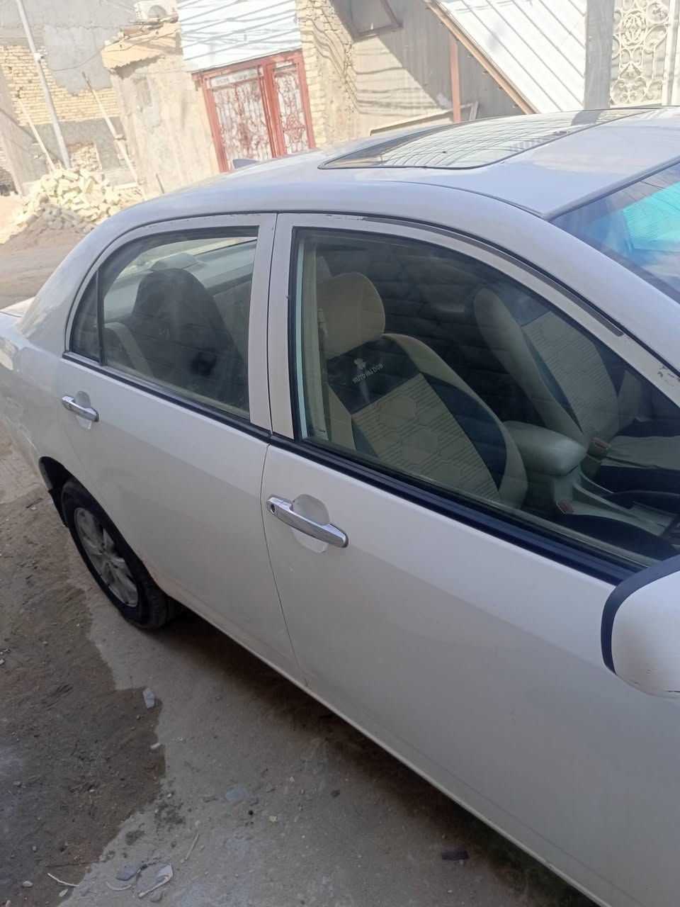 السلام عليكم بيوايدي إف ٣مديل ١٣ مكفولة من الضربه.والصبغ بيه مكانه صبغ اشويه مكانين اصغار مكاني كربلاء رقم *********** السعر ٥٥
