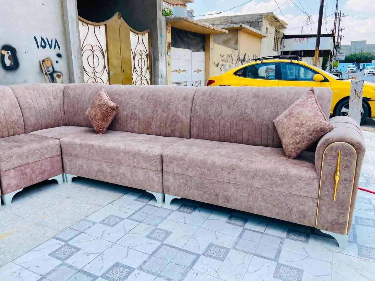 سلام عليكم ديوان لبيع ٧ امتار كلش نظيف مستخدم شي قليل 💯 سعرها فقط 275 الف 
مع توصيل داخل الموصل كامل اي استفسار اتصال📞***********واتساب***********
