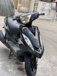 دارجه جيتي ار 140 لون اسود دراجه كامله مكمله مابيها اي نقص مكينه بلادي...