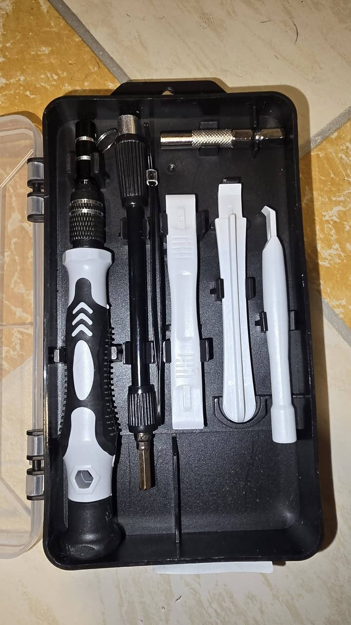 عده موبايل 📱  
بضاعه اوربيه  
سعره  10
عنواني فاو جنوبيه
***********
