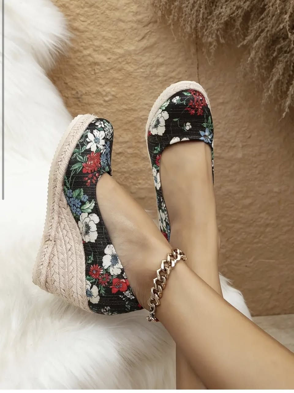 جمال القطع الفساتين سعر القطعه ٥


**إذا كنت صاحب هذا الإعلان وتريد حذفه لأي سبب، رجاءا أرسل رسالة إلى الدعم الفني**