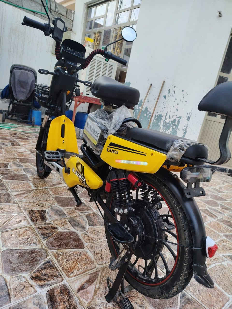 دراجة شحن
 موديل 2025
اربع سرع
مستعمل شهر فقط 

السعر 500 
مكاني بعقوبة/ بهرز
للاستفسار :-
***********
