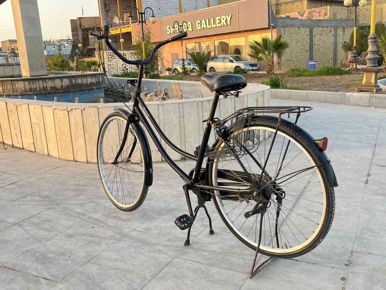 السلام عليكم بايسكل للبيع بناتي لون اسود نضيف 
حجم 26 الباسكل احلا من صور المكان ناصرية شارع ياحسين السعر 140 وبي مجال


**إذا كنت صاحب هذا الإعلان وتريد حذفه لأي سبب، رجاءا أرسل رسالة إلى الدعم الفني**