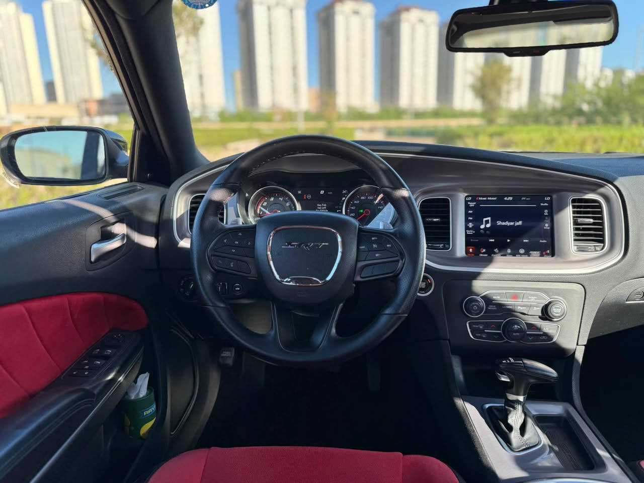 كوردی / عربی 
‎بسم الله الرحمن الرحيم
DODGE CHARGER SCATPACK392 2022
ماشەڵا سەیارەیەکی تا بڵێی بەقوەت و کەشخە 
مەکینە ٨ پستۆن ٦.٤ هێمی هێزی ٤٨٥ ئەسپ
سەنەوی تازەیە تا ٢٠٢٨ و بە ناوی خۆمەوەیە 
سەیارەکە ستۆکە و هەموو گیانی بیلادە✅
٢٩ هەزار میل ڕۆیشتوە 
تەنها فرۆشتن ئاڵوگۆڕ ناکەم 

نرخ 💵(( 265 ))💵وەرەقە و معامەلە 

مواسەفات :
بەصمە و شەغال و سڵاید 
شاشە گەورە و کامێرە و حاسە
ساوند سیستەمی ALPINE 
کوشن سپۆرت و کارەبا و شاموا و هیتەر 
سوکان هیتەر و پادڵ شەفت و ڤۆلیۆم
٦ مۆدی لێخوڕین و دوگمەی لانچ کۆنتڕۆل
سیستەمی لاین لوک  و مۆدی تراک
و زۆر مواسەفاتی تر …

دەعمێکی زۆر خەفیفی هەیە پێش و پشت کەپسە 
دوو پارچەی بۆیاخە دەرگاو چەمەلغی پێشەوەی سایەق بێ ناو گرتن بێ ئێرباگ
دوو جێ PDRی هەیە 

ڤیدیۆی کاملی سەیارەکەم لایە کڕیار داوا بکات✅

📍شوێن : سلێمانی 

***********❤️
ڤایبەر و واتسئاپی لەسەرە 

————————————

للبيع فقط 

دوج جارجر سكاتباك موديل ٢٠٢٢ 
ماشاءالله سيارة جدا قوية و راقية و جديد
محرك ٨ سلندر ٦.٤ هيمي قوة ٤٨٥ حصان 
سنوي جديد حتى ٢٠٢٨ باسمي تحويل مباشر ✅
سيارة ستوك و كل بلادي  حتى برمجة بلادي
ماشي ٢٩ الف ميل 

سعر💵 (( 265 )) 💵ورقة و بيها مجال 

مواصفات: 
بصمة و تشغيل عن بعد و فتحة 
شاشة كبير و كاميرا و حساس 
سستم سماعات ALPINE 
كشن سبورت و كهربائي و شاموا و تدفئة 
٦ نضام قيادة و نظام لانج كنترول 
ستيرن تدفئة و بادل شفت و فوليوم 
نظام لاين لوك و بعد هواي مواصفات …

بيها حادث خفيف جدا بجم كبس 
جاملخ و باب سائق صبغ و مكانين PDR
بدون اي دواخل و ارباكات سليم ✅

عندي فيديو كامل سيارة شراي آطلب و تدلل ✅

📍عنوان السيارة: سليمانية 

***********☎️
فايبر و واتساب موجود السليمانية, العراق
