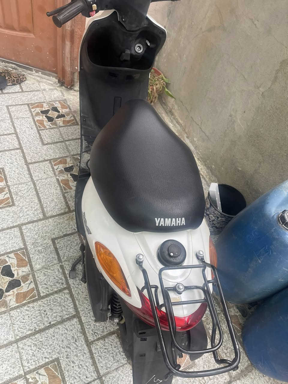 جوج بعدها بترابها موديل 2017 ياباني اصلي ماشي 20 بيع او مراوس ماكس عدله
الدراجة رنبه ماماشيه بعد بنزين اليابان بيها مكان  كركوك .. حتى خوذه بلاديه معاها


**إذا كنت صاحب هذا الإعلان وتريد حذفه لأي سبب، رجاءا أرسل رسالة إلى الدعم الفني**