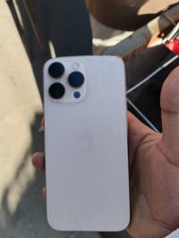 إيفون 16برو ماكس مبدل شاشه اصليه من ابل و ظهره مضروب كارتونه ويأه سعر ...