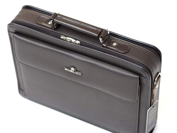 🔔 🪬 مكتبة كانون 🪬🔔

💼 حقيبة جلد اصلي Box 💼

💼 حقائب لابتوب 💼

💼 حقائب مستندات 💼

🟰🟰🟰🟰🟰🟰🟰🟰🟰
🪬 صلاح الدين قضاء بلد 🪬
💈مجاور قسم تربية بلد 💈
للاستفسار الاتصال او مراسلة 
🛎( واتس اب - تلگرام )🛎
☎️📞عزت  ‬ ‭***********‬
☎️📞ايهاب ***********
🟰🟰🟰🟰🟰🟰🟰🟰🟰
