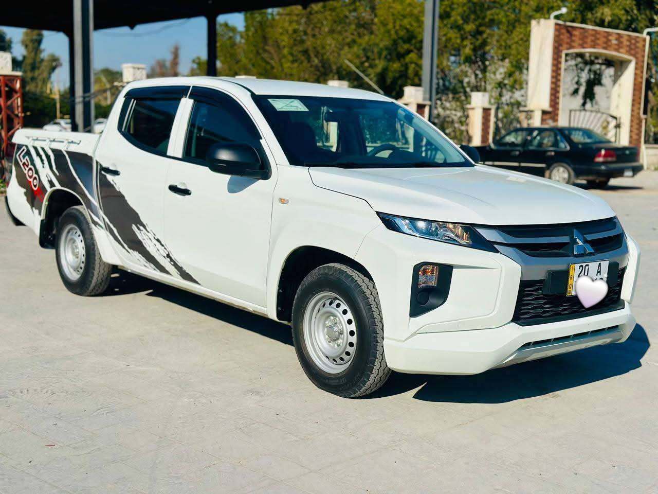 مسيبوشي 2023 بحالة الوكالة تراي زيرووو رقم ديالى الجديد سنوية مجددة دواخلها ع الشركة ميكانيك جديد غلاف بدي كهربائيات كلها شغالة بدون كل نقص السيارة صدر جديد بيها بنيد صبغ اثر طخة بسيطة بدون معجون شاصي مكفول 
للبيع او مراوس حسب القناعة 
#العنوان_ديالى_بعقوبة
***********
