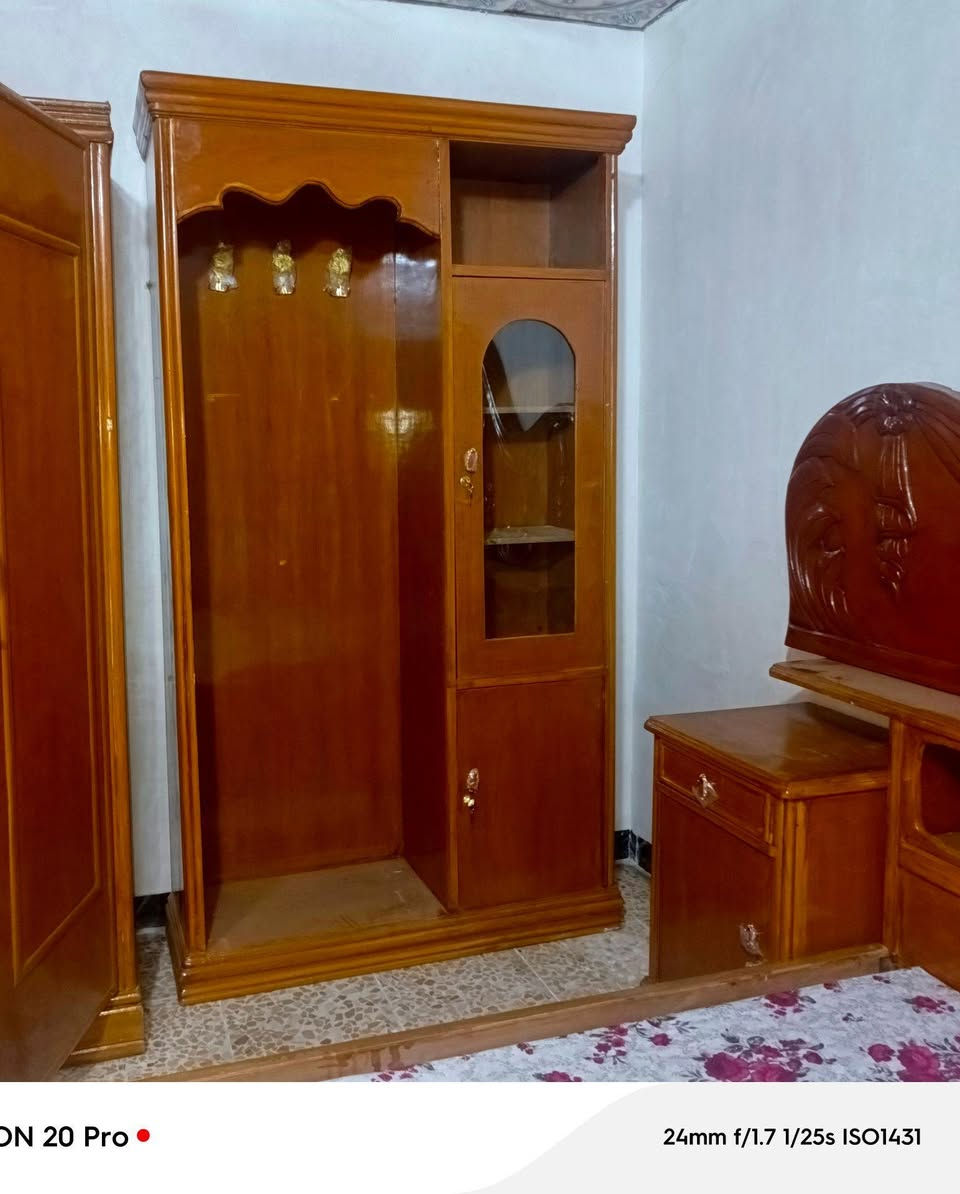 غرفة اخشاب خمس بيبان تسكام درجى اولى نضيفه جدا مناقصه برغي سعر 600بي مجال مكانه نجف النجف, العراق


**إذا كنت صاحب هذا الإعلان وتريد حذفه لأي سبب، رجاءا أرسل رسالة إلى الدعم الفني**