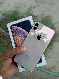 آيفون XS ماكس • ٦٤ • كاميرا قداميه متقطعه