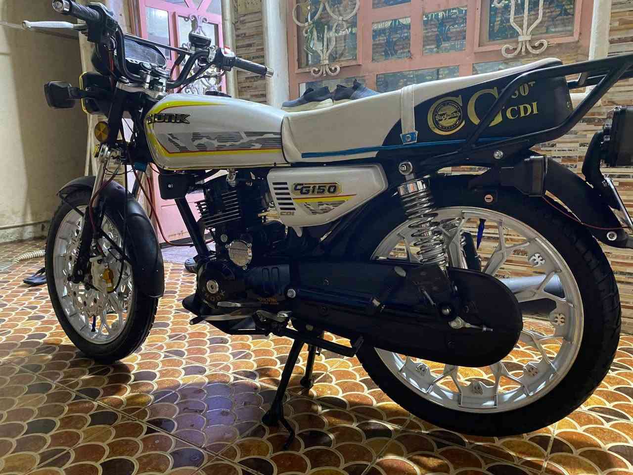 السلام عليكم.
سافان موديل 2025 سونيك دبل دسك اوراق ستنساخ لون ابيض محرك 150 الدراجه كفاله جلخ مابيها وبرغي ماناقصه استخدام قليل ماشيه (884) تجي تفحص وعراحتك تقتنع قبل لا تشتري الدراجه اخت الجديده كأنو ستوها طالعه من الوكيل السعر 825 وبيها مجال للشراي مكاني حله شارع 80 جهة كربلاء 

للأستفسار *********** متواجد واتساب
