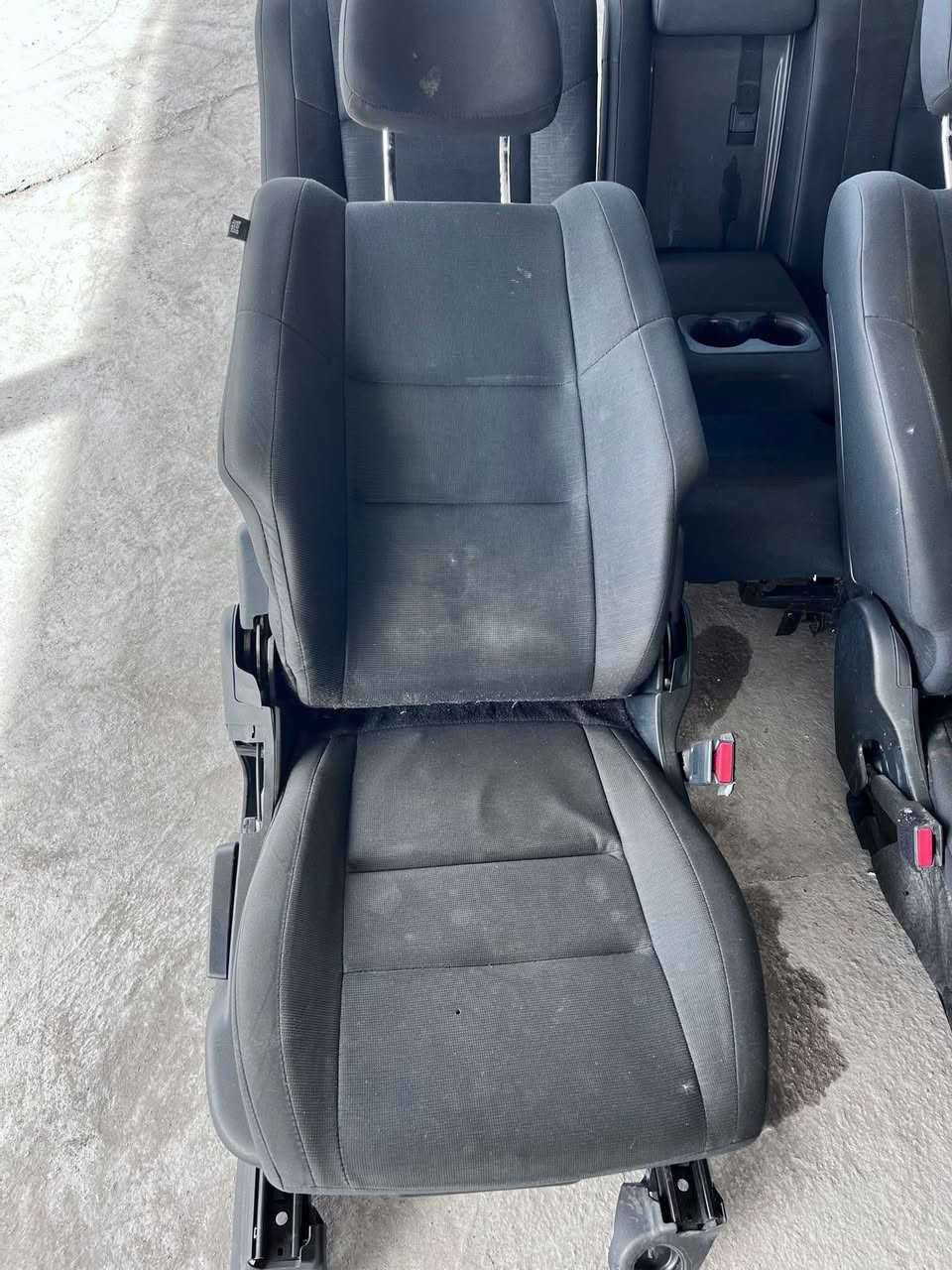 كشنات مخمل مال جيب للبيع تخم كامل اسود مكاني بابل 
***********
