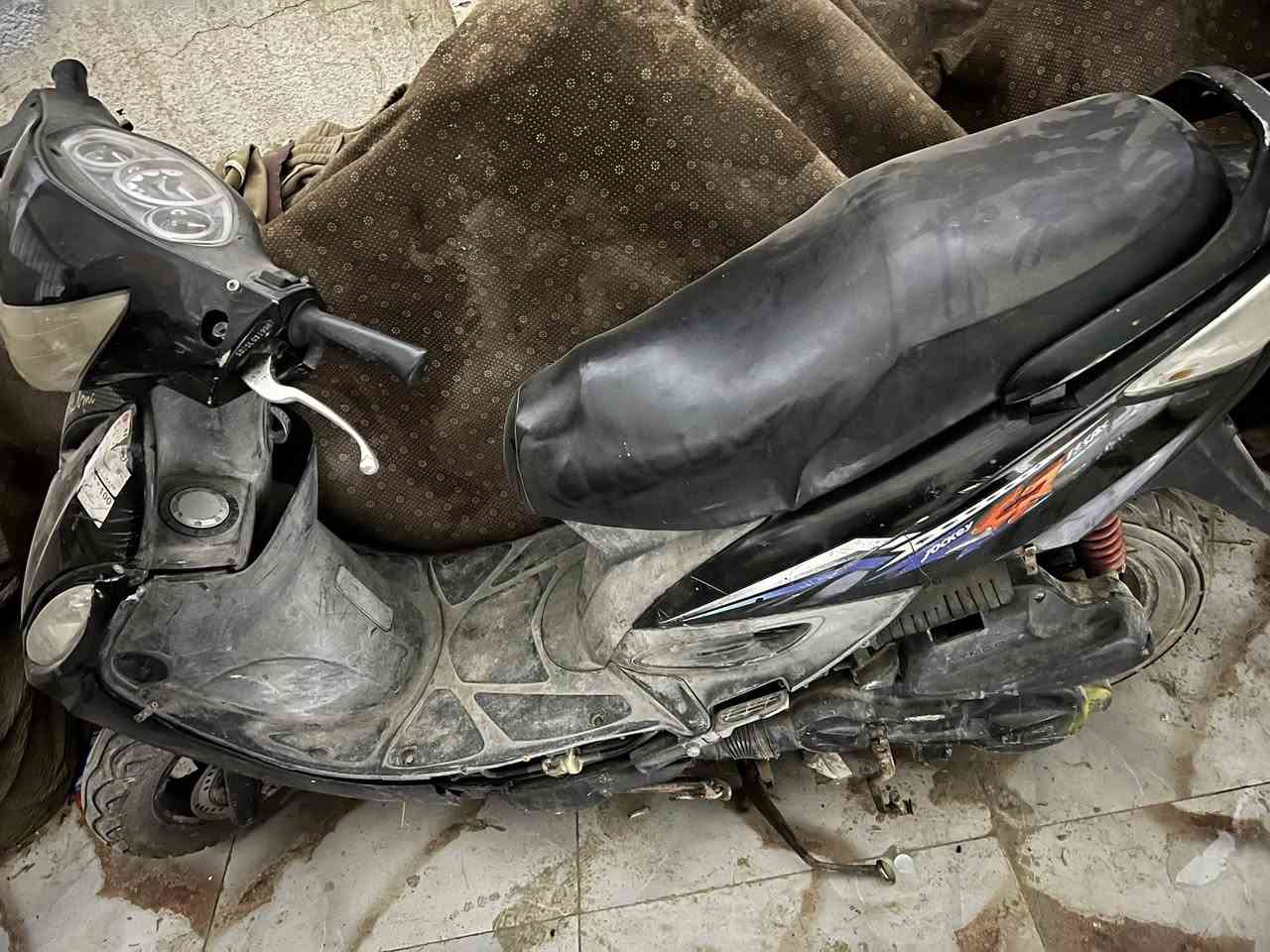 جي فور جانت شغاله مابيه شي بس هملته ابيع طافيه سعره 300 وبيه مجال


**إذا كنت صاحب هذا الإعلان وتريد حذفه لأي سبب، رجاءا أرسل رسالة إلى الدعم الفني**