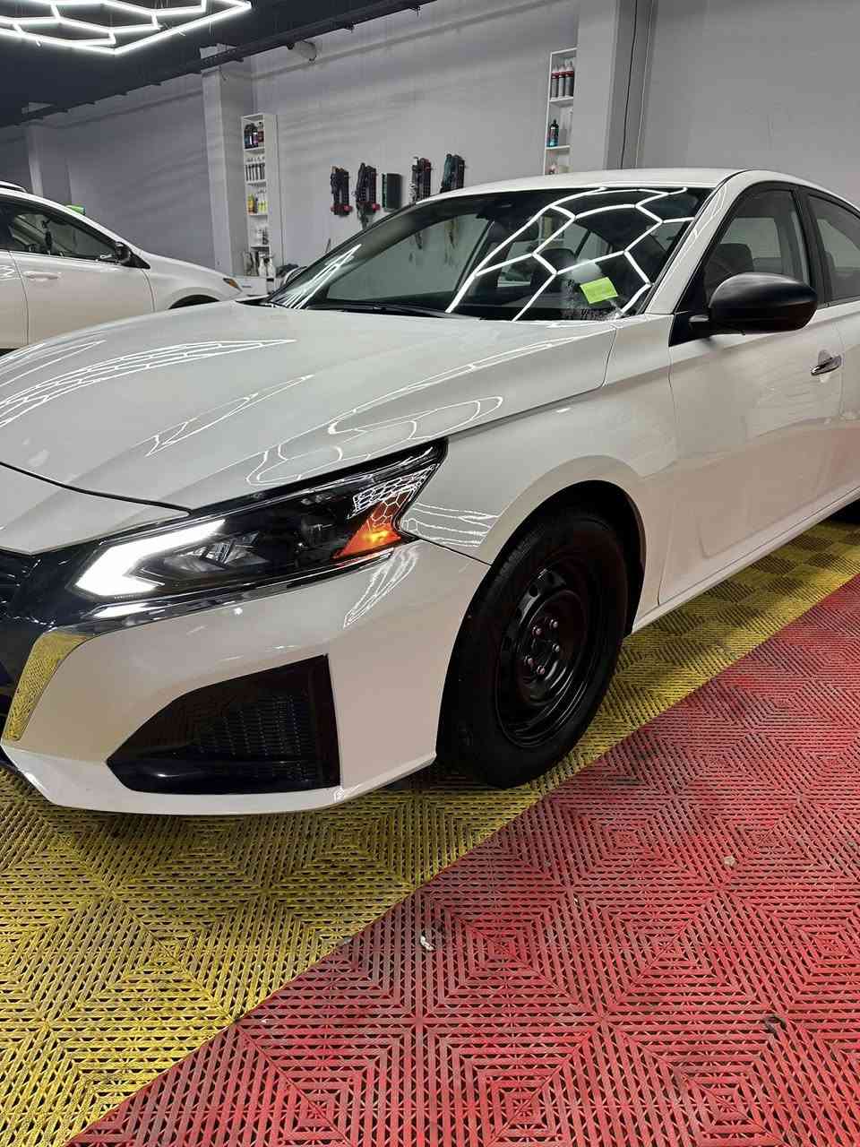 بدون دواخل بدون ارباگ 🔥
.
Altima S 2024 
.
ماشیە ٥٠ مایل
.
سیارە حادث خفیف بنید و جاملغ صبغ باب کلیر امریکا ،رقم شاصی:
1N4BL4BVXRN361967
.
سعر السيارة ١٤٩ ورقة 
.
***********
