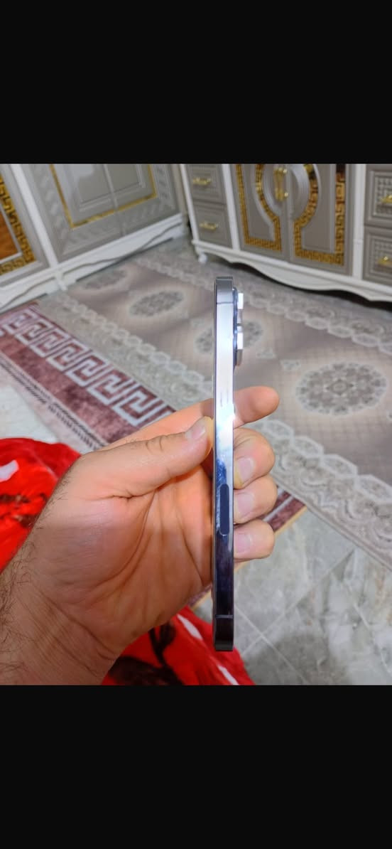 آيفون للبيع 13 برو ماكس نضيف كلش وبطاريه 94 معاليه فقط اي خلل مالي زلف ما بي جديد وجهاز نضيف بس محتاج جاي أبيعه السعر 600 العنوان بغداد ***********
