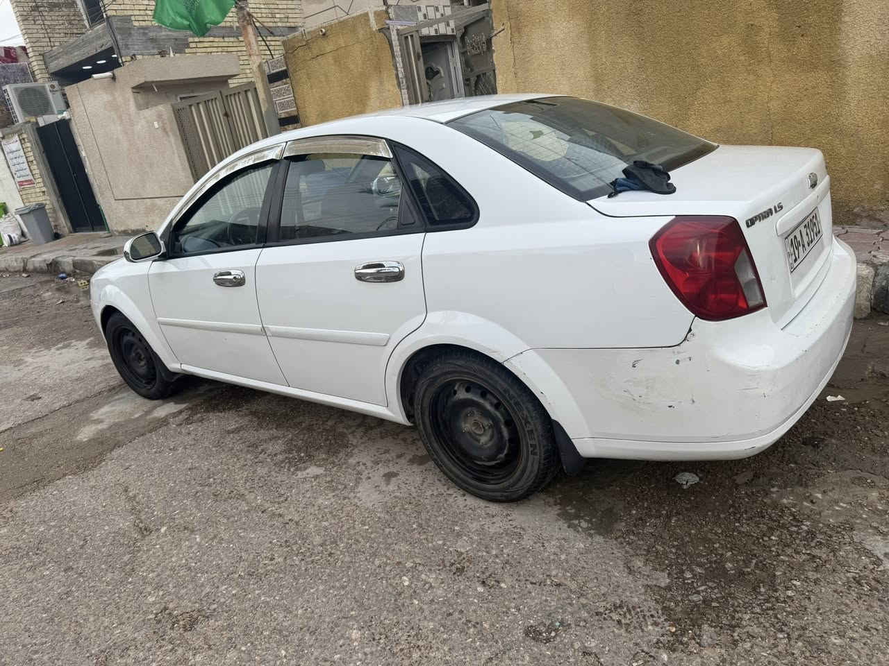 السلام عليكم
اوبترا موديل 2010 باسمي

سياره جديده مكفوله من كلشي فقط بيه شخطين بالجاملغ الخلفي مثل ما موجود بالمنشور 

سياره ما متعوبه
لا خياس ولا صبغ

سياره مكفوله حداديه كله جديده

السعر 78 وبيه مجال قليل

بغداد شهداء العبيدي 

***********
