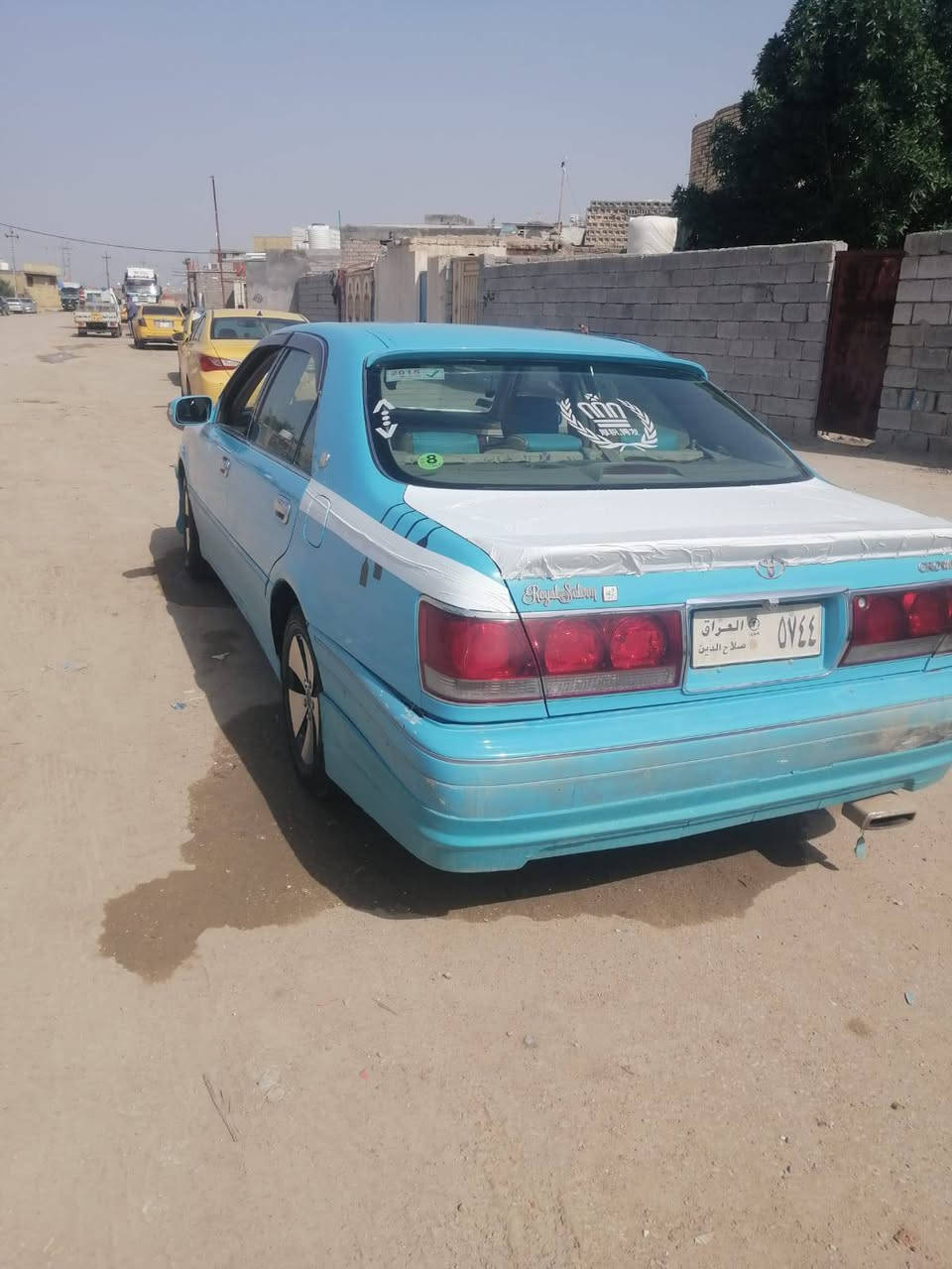 السلام عليكم اخوان 
سياره جديده ونظيفه 
طك لايلون سياره مامتعوبه 
رقمها صلاح الدين 
2005موديل
تخم تاير 
كير ومكينه مكفولات
مكانها شطره ذي قار
الاستفسار تصل ع رقم  
***********
