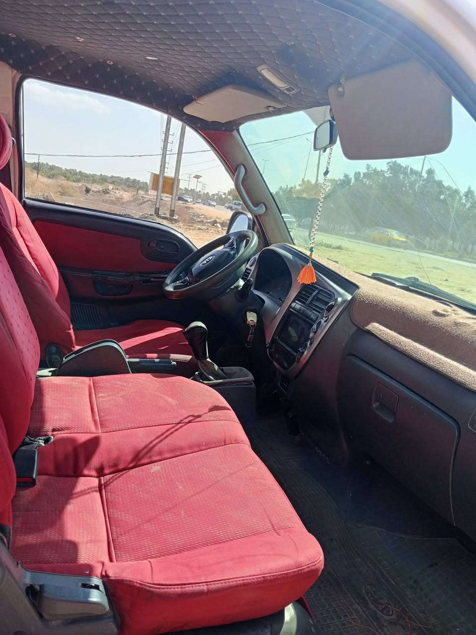 السلام عليكم كيه حمل 2700////موديل 14بيه بارد بل بنيد سياره حلوه وناعمه السعر 95وبيه مجال تخم تاير جديد سياره احتا جيت اريد ابيع مامتواجد على نت مكلف بل نشر ***********
