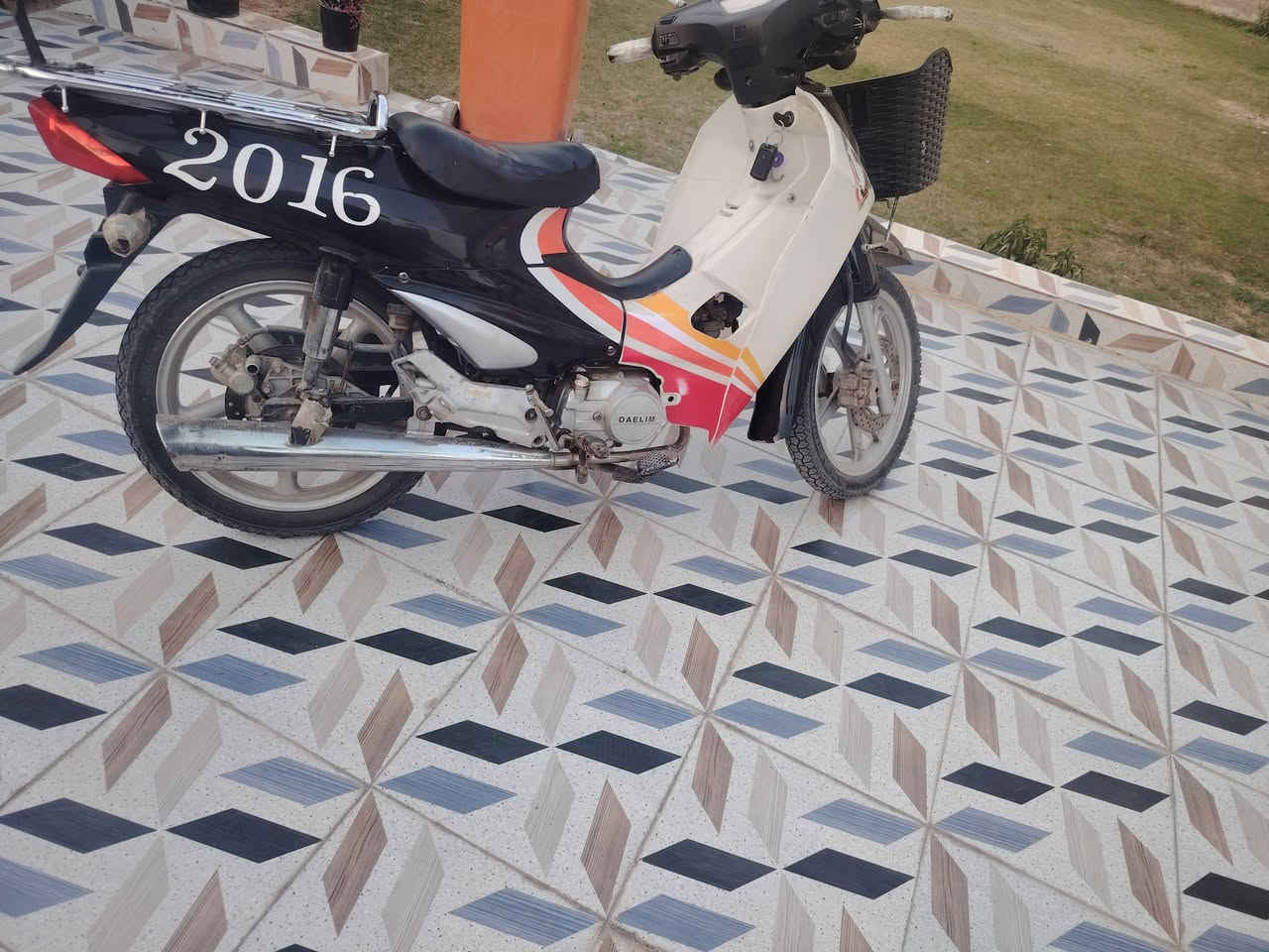 السلام عليكم ماطور سرفيز جديد معنى كلمة كير محرك فول دبلات فول كهربائيات كلها شغاله لايت عالي ناصي كله شغال تأيرات جدد اشاير شغاله كيلو متر شغال محرك جديد لاتبخير ولادخان
السعر 650 بيه مجال قليل مكانه الضلوعية ***********
