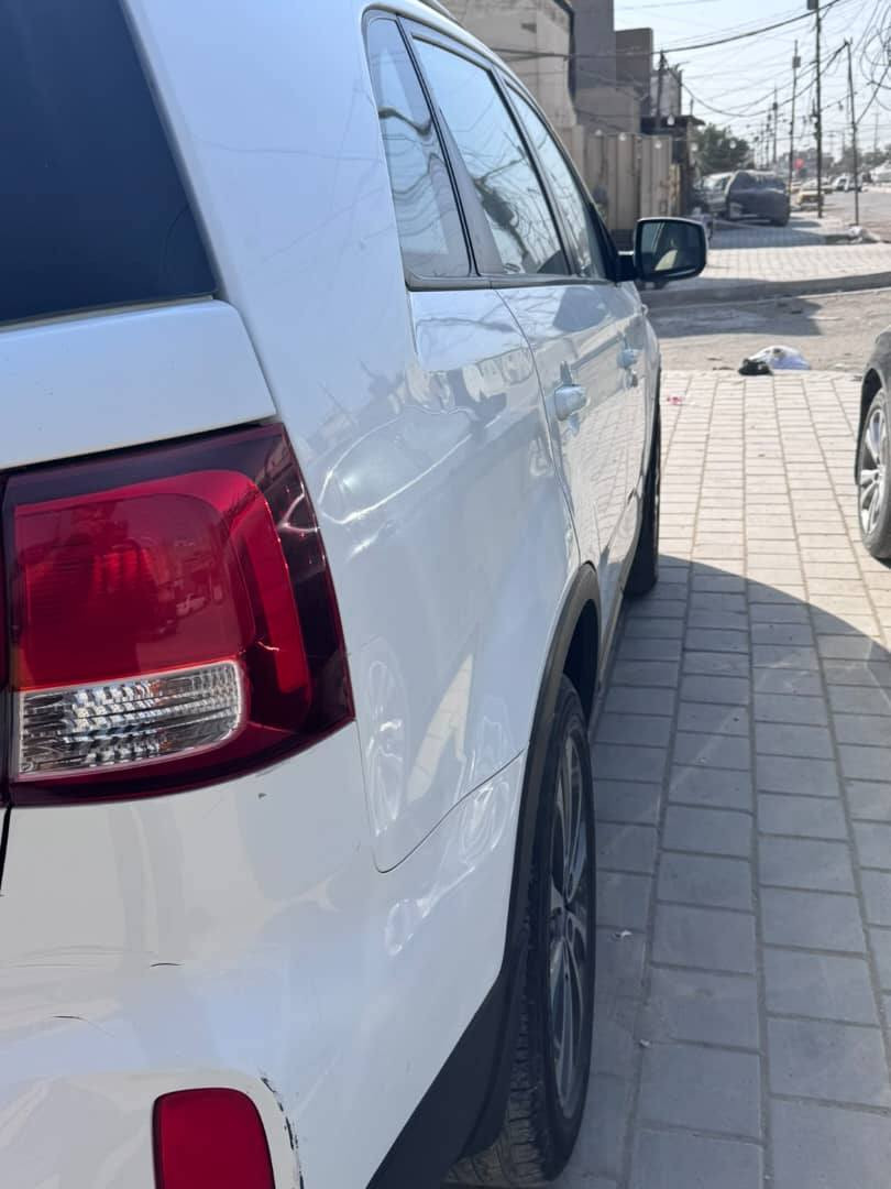 السلام عليكم
سورنتو 2015 خليجي
بيها صبغ قطعه ونص. باب الصدر والخلفي نص منه
٦ سلندر ٧ راكب
ب اسمنه
رقم انكليزي
السعر ١٧٥
الاستفسار ***********
