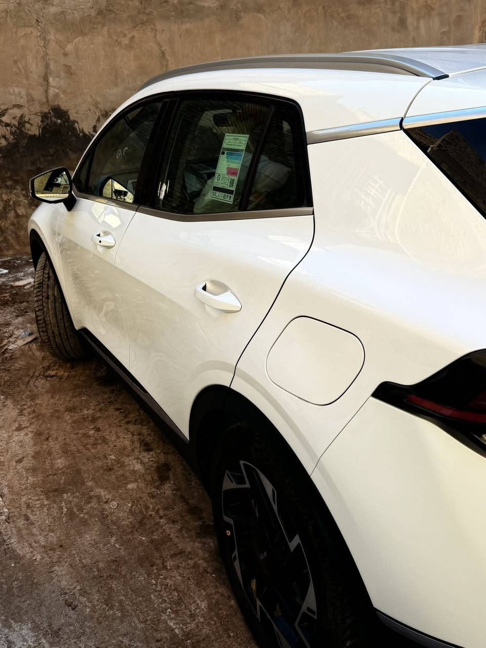 للبيع :كيا سبورتج  خليجي
ضمان شركة الدولية العراقية
الموديل : 2024

ماشيه 18 الف
بصمه  كراسي 
مري كهرباء 
انضمه قياده
تشغيل عن بعد 
حساسات امامي خلفي 
 شاشه +عداد دجتل 
صندوق كهربائي 

بصمة ابواب 
ترحيب عند لاقتراب 
مثبت سرعه 

ويل 19
تبريد قطعتين 
داخل بيجي مخمل

محرك 2000 دوش 
شاحن واير لس 
الصابيح الماميه LED
المصابيح الخلفيه LED
شفتات ستيرن رياضي 
مانع انزلاق 
شاشه ابل كار بليل + أندرويد اوتو
انذار عند الاقتراب
السياره كلش نضيفه وحلوه

الرقم بغداد دولي باسمي 
السعر 238

أي استفسار ***********
مكاني بغداد
