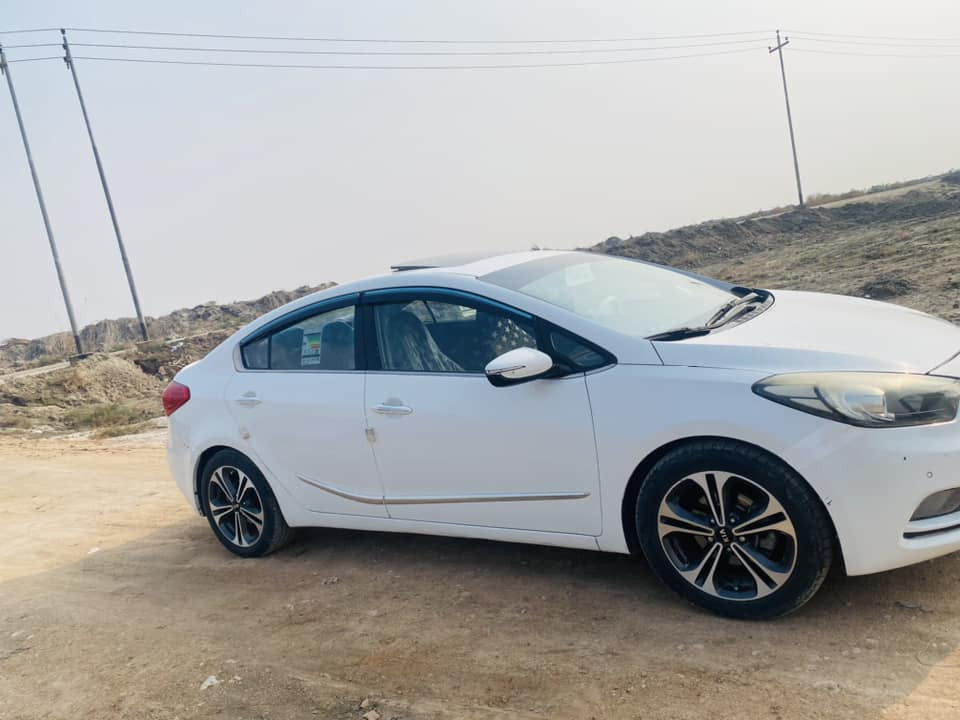 كيا سيراتو خليجي 
-مديل 2014
-فول مواصفات 
بصمه تشغيل
بصمه ابواب 
-تحكم  سترين جهتين
-مري شفط
-تبريد قطعتين
-لدات امامي خلفي 
تبريد خلفي-
-حساست امام خلفي
-ويل كروم 

-مكينه 1600 دووش 

-تبريد شغال
وبعد موصفات
السعر 120
المكان سماوه
***********
